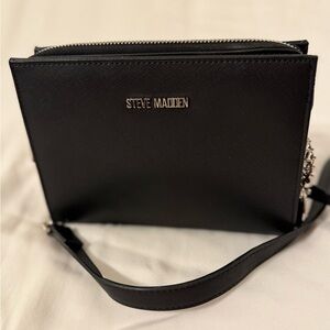 Steve Madden Elegant Black Crossbody Bag